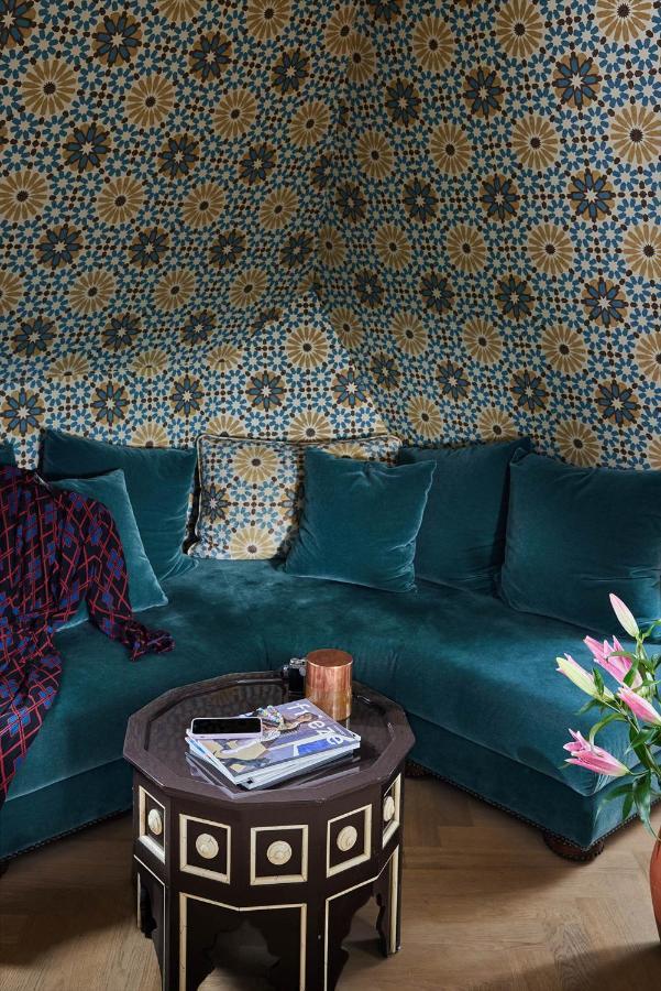 Corner Suite