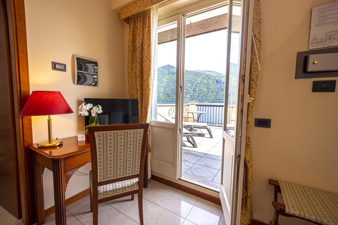 Deluxe Double or Twin Room Terrace Lake View,1403741720:JPEG