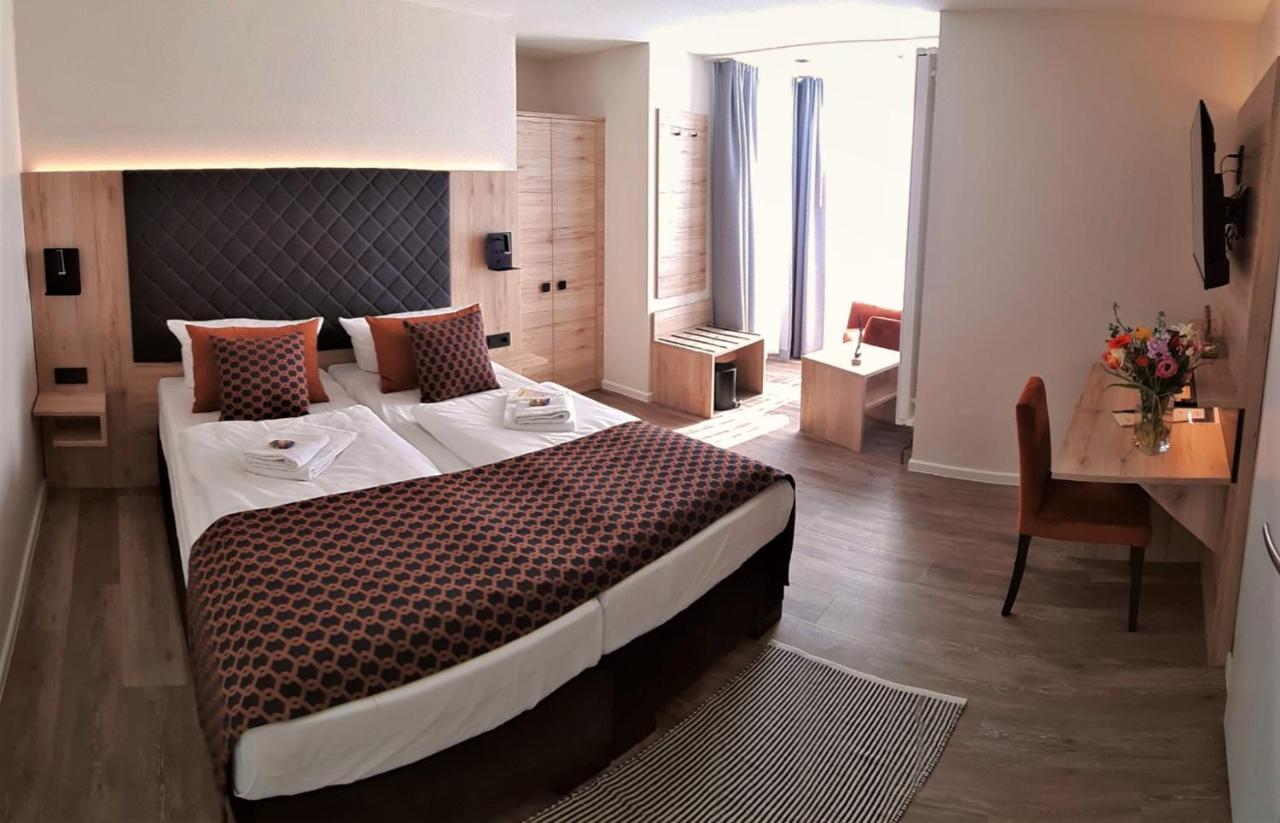 Standard Double Room ****