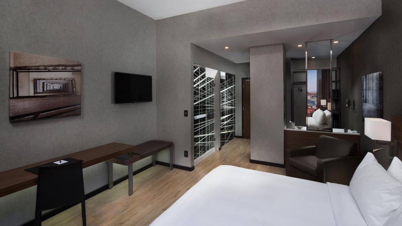 King Room,1404664244:JPEG