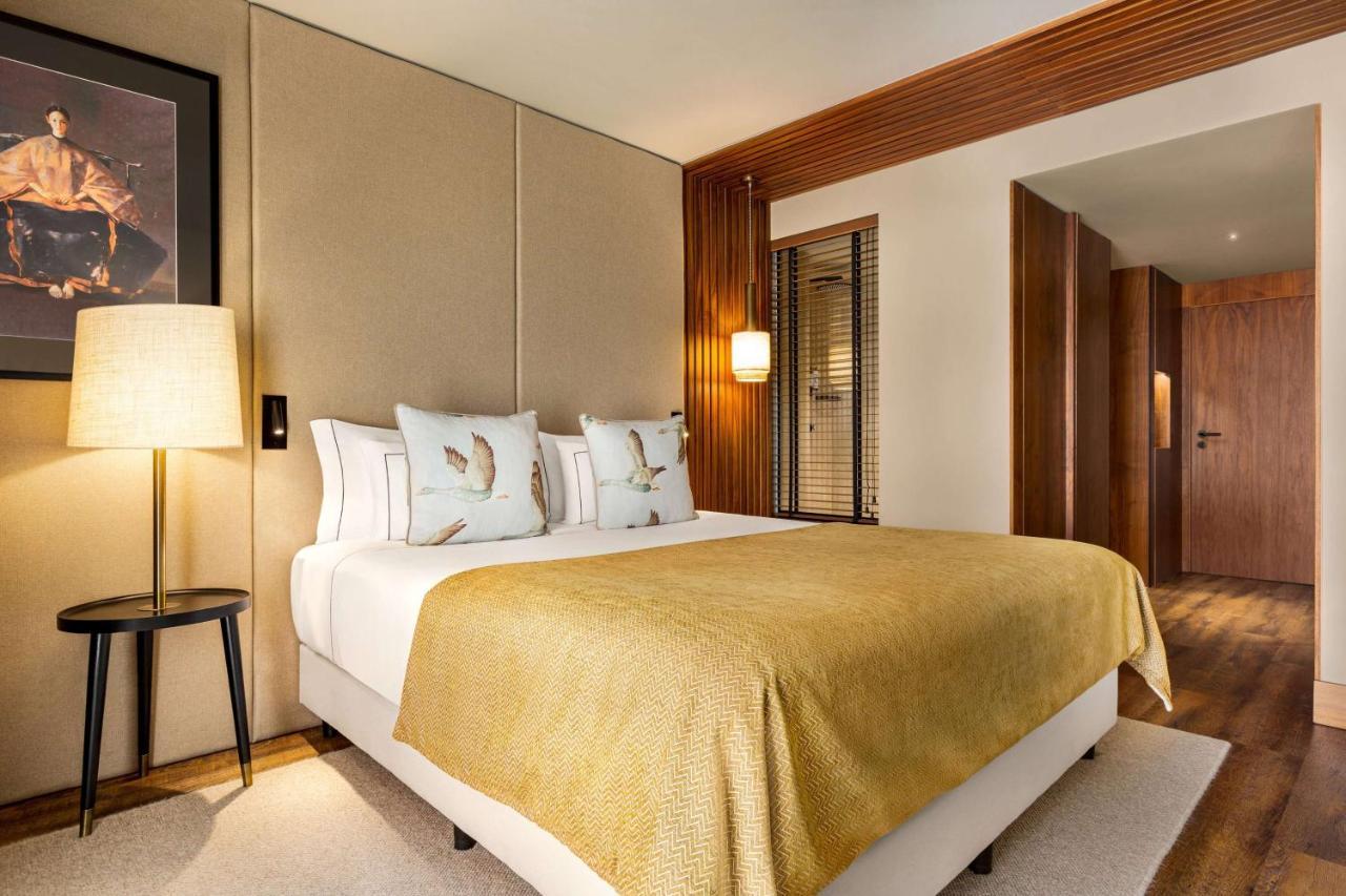 1 King Bed Standard Non-Smoking