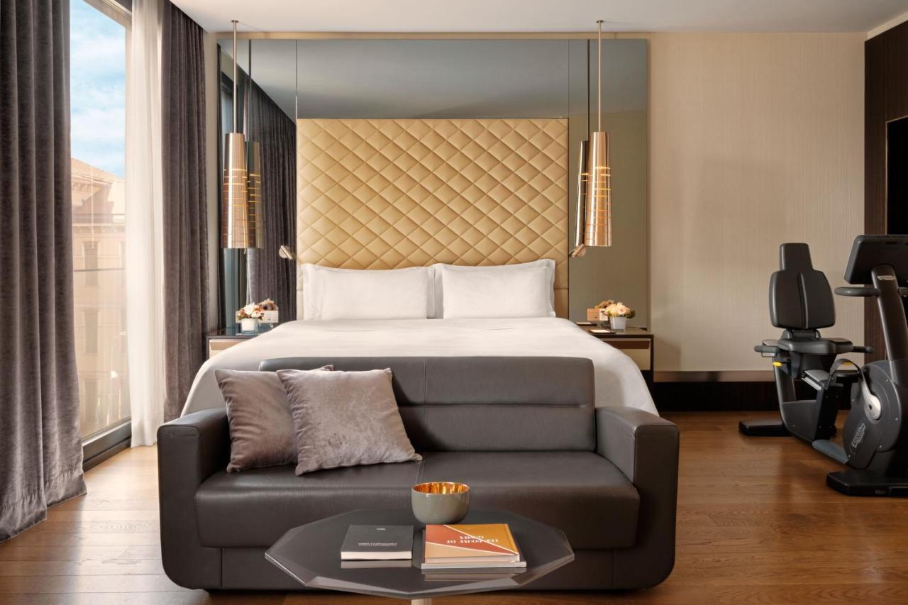 Executive Suite,1404869297:JPEG