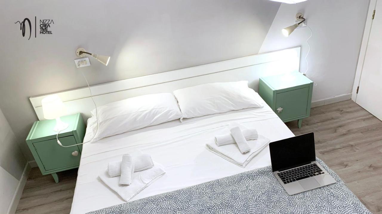Twin Room Private Bathroom