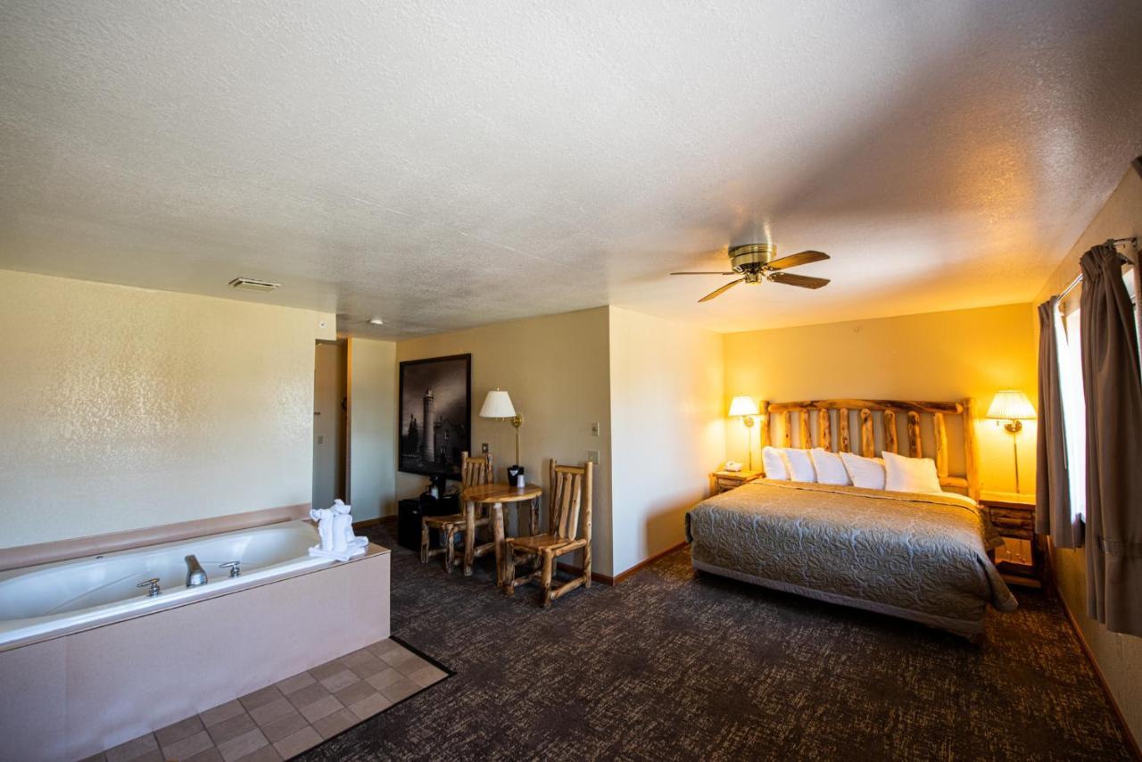 King Room Spa Bath