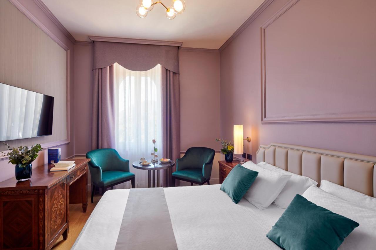 Double Room Partial Lake View