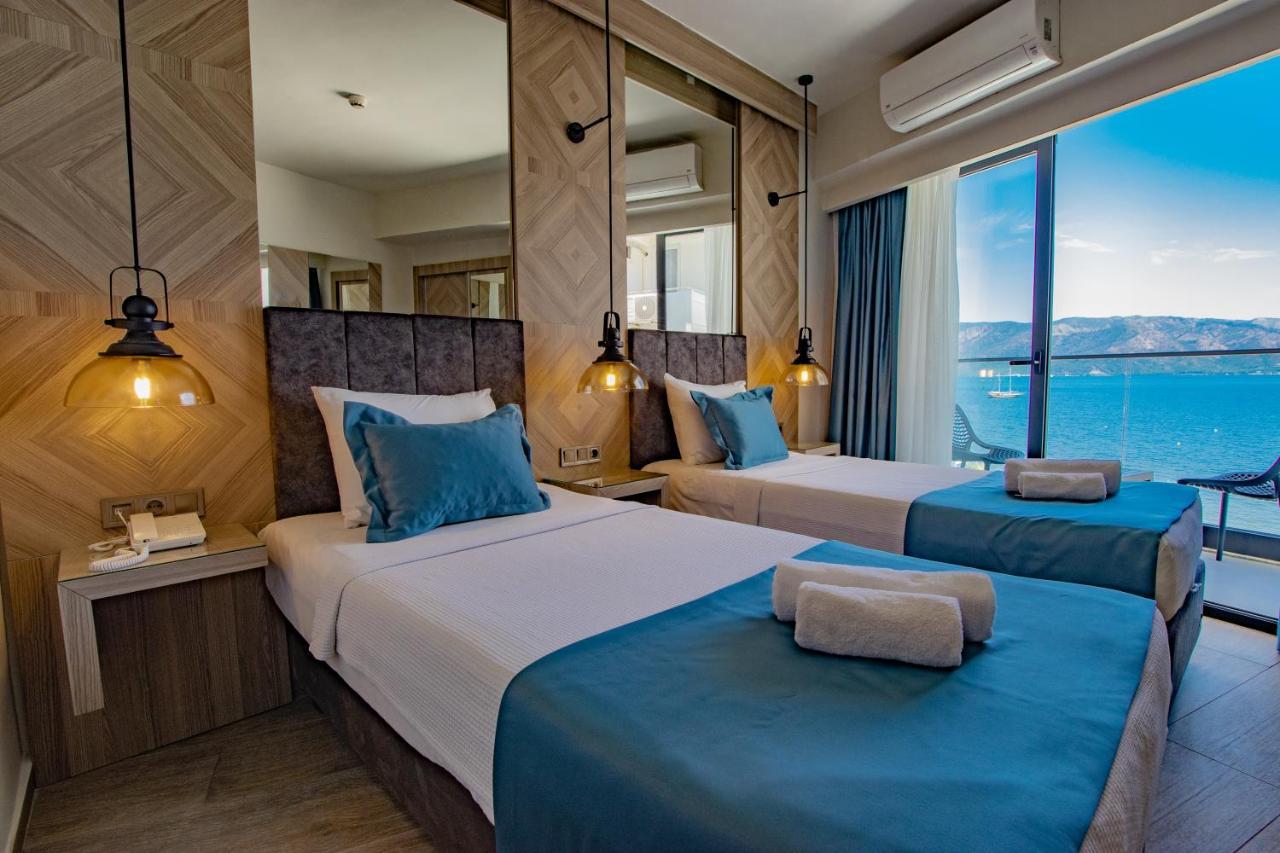 Deluxe Double or Twin Room Sea View