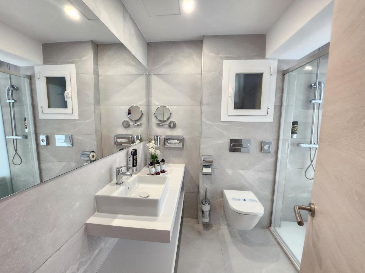 Superior Deluxe Double or Twin Room