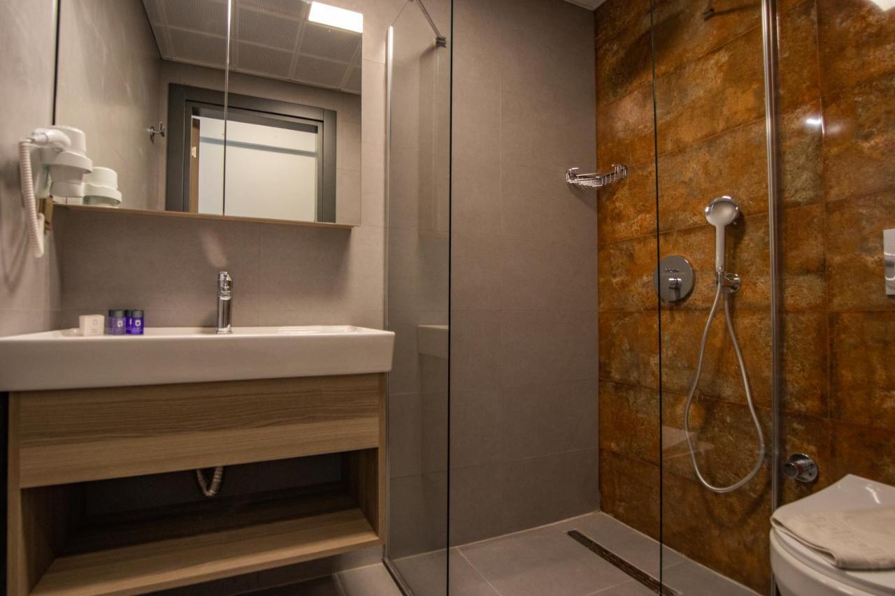 Deluxe Double or Twin Room Garden View