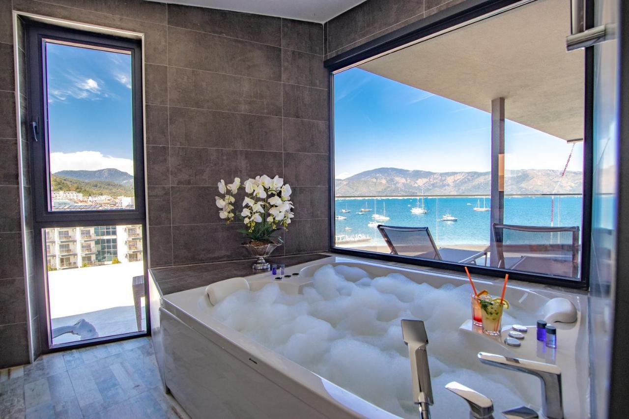 King Room Spa Bath