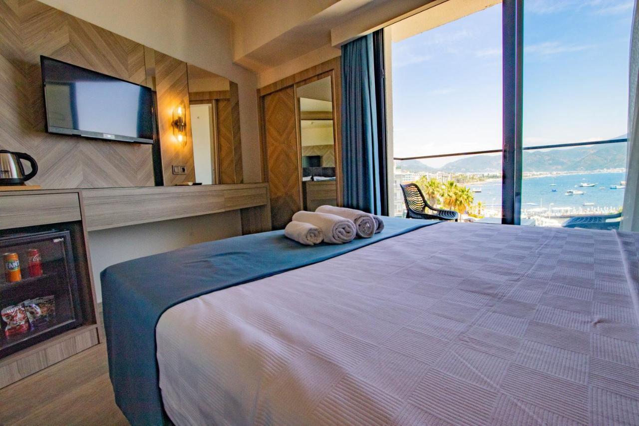 Deluxe Double or Twin Room Sea View
