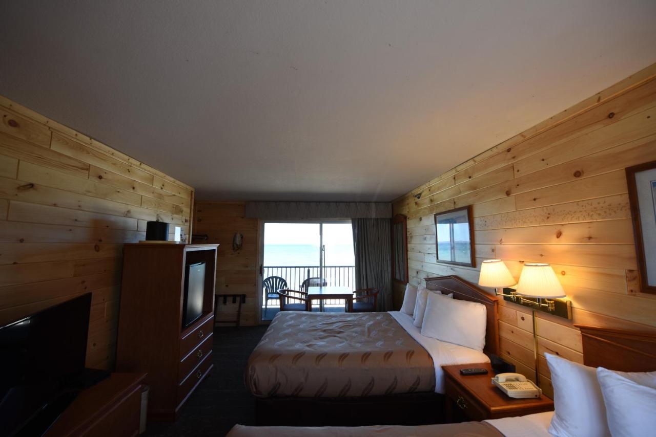 Double Room Two Double Beds Balcony or Lake View-Non Smoking,1405842890:JPEG