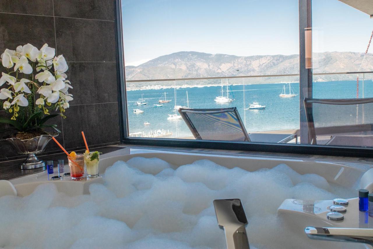 King Room Spa Bath