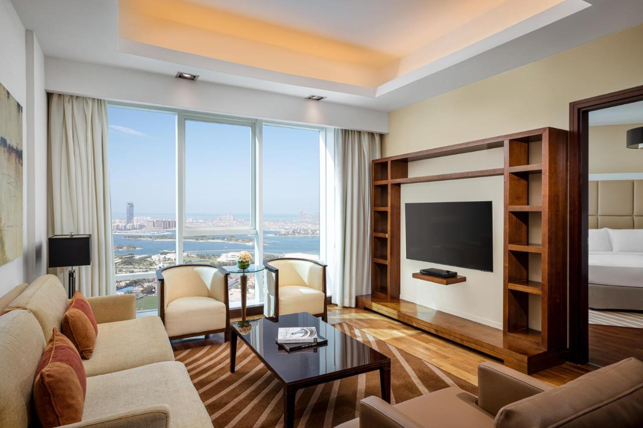 Deluxe One Bedroom Sea View Apartment
