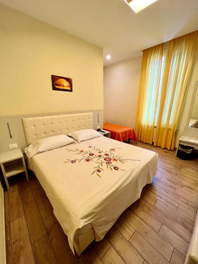 Triple Room,1406183198:JPEG
