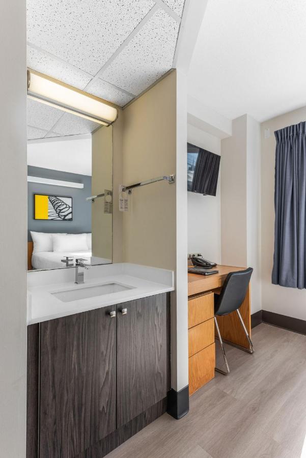 Twin Room with Shared Bathroom,1703556384:JPEG