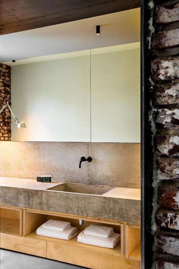 Studio shower coach house 2p