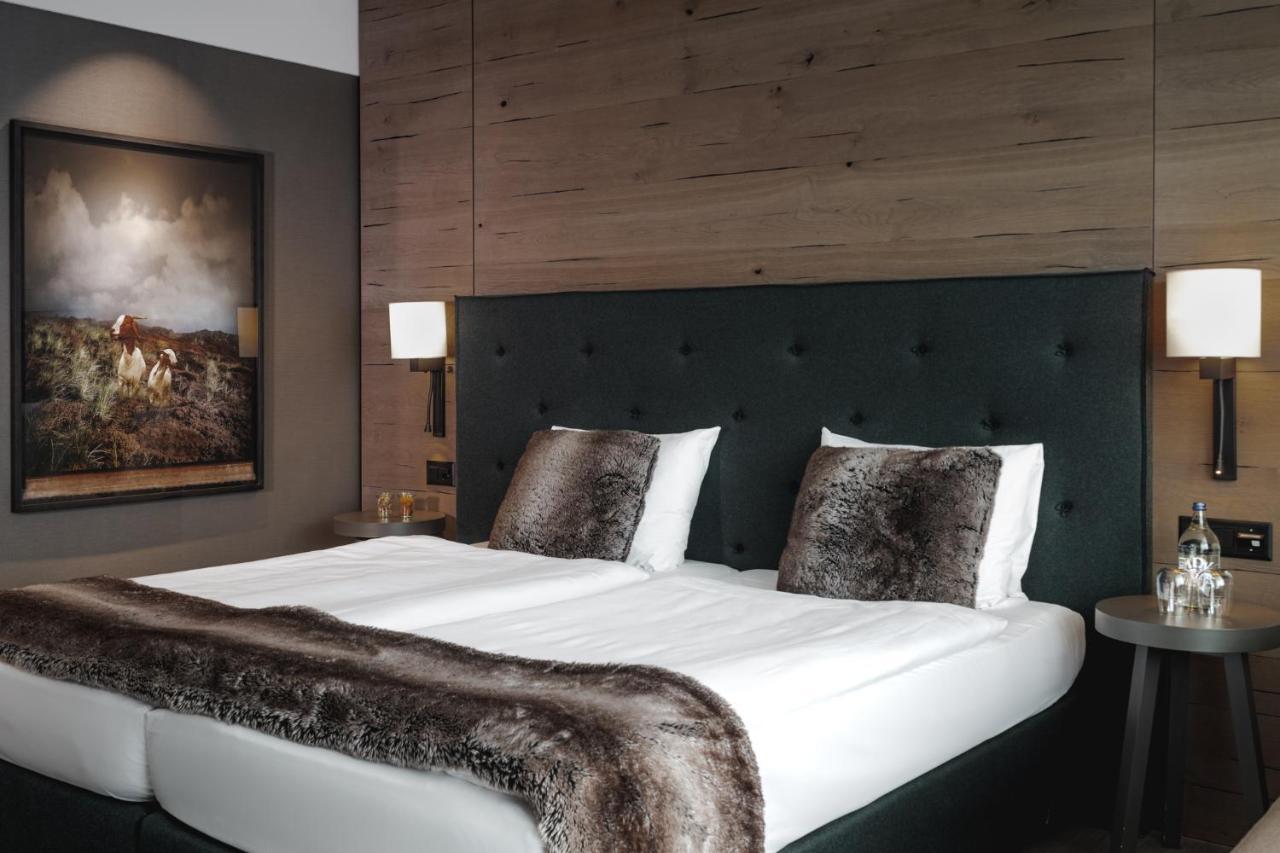 Premium Double Room,1765898730:JPEG