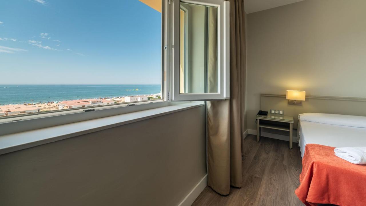 Quadruple Room Sea View,1620596121:JPEG