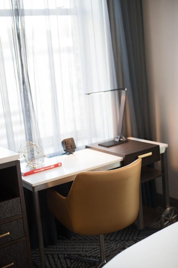 Guest Room with King Bed,1709950113:JPEG