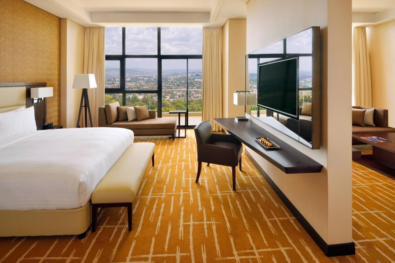Executive lounge access, Junior Suite, 1 King Bed