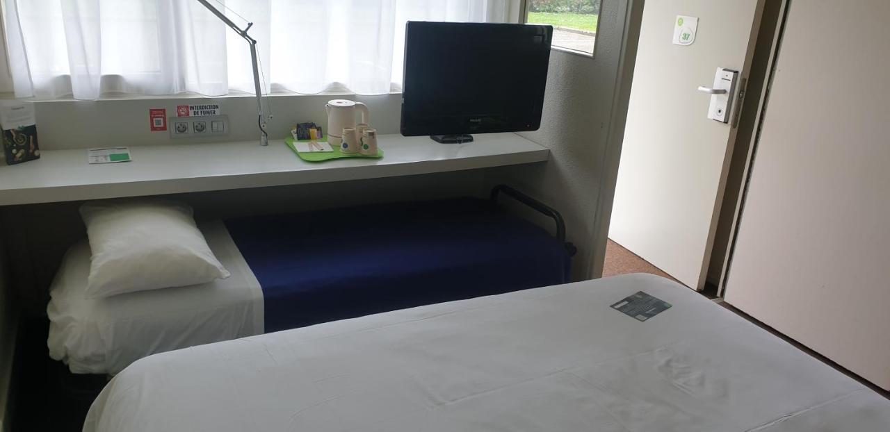 Standard Double Room One Single Bed Up to Ten Years