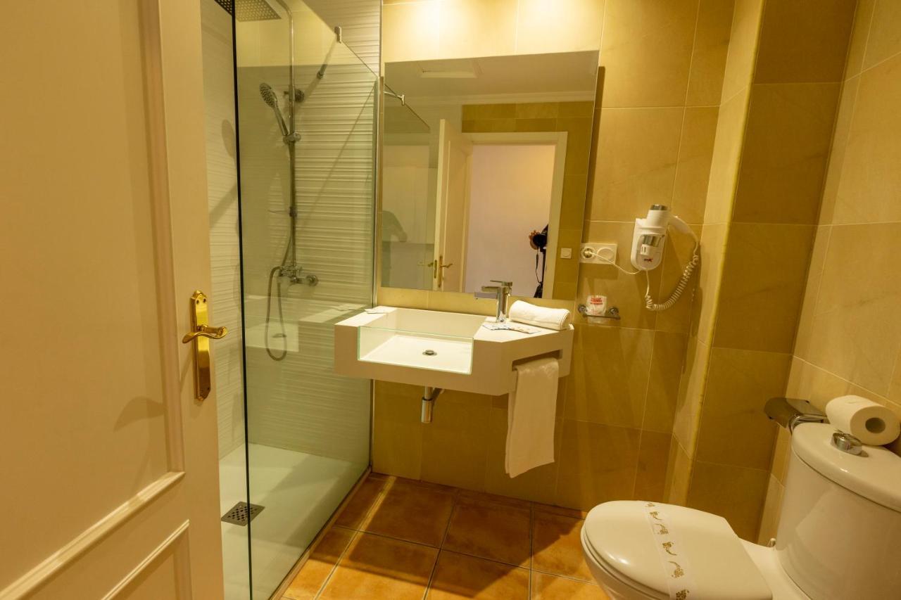 One-Bedroom Apartment,1417941021:JPEG