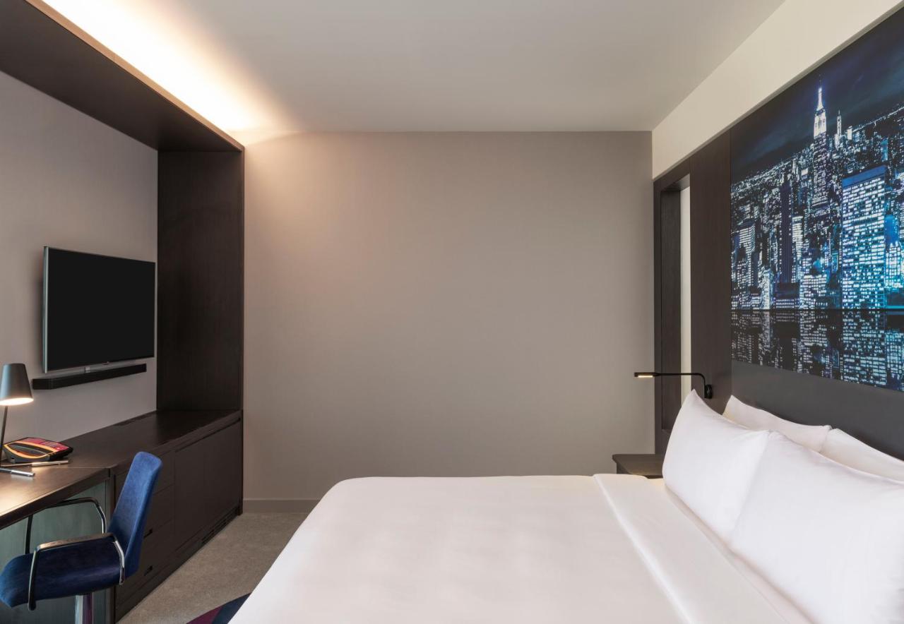 Aloft Room Guest room King City view