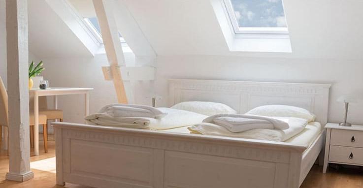 Double Room Private Bathroom