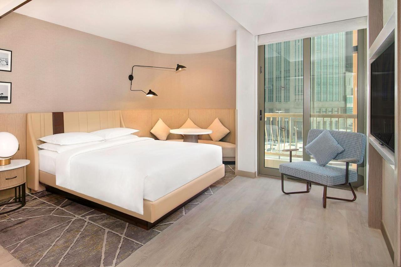 Classic Zimmer mit Stadtblick und 1 Kingsize-Bett
