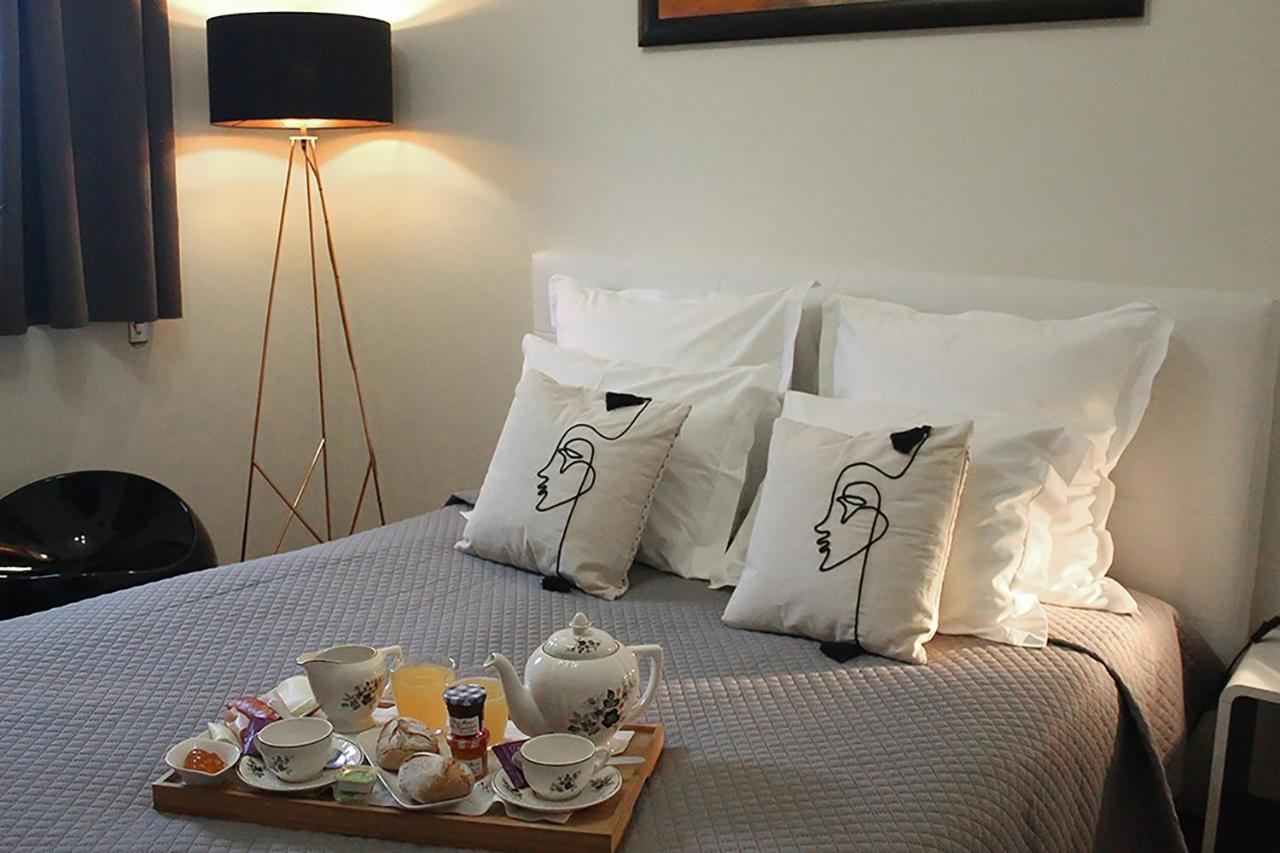 Double Room,1410814058:JPEG