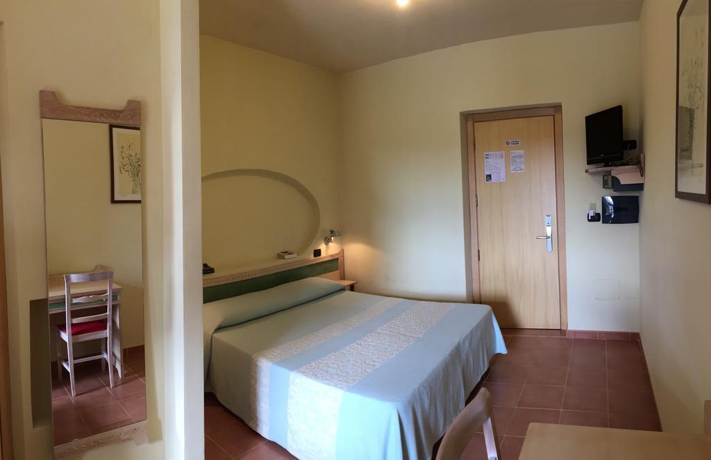 Economy Double or Twin Room,141244419:JPEG