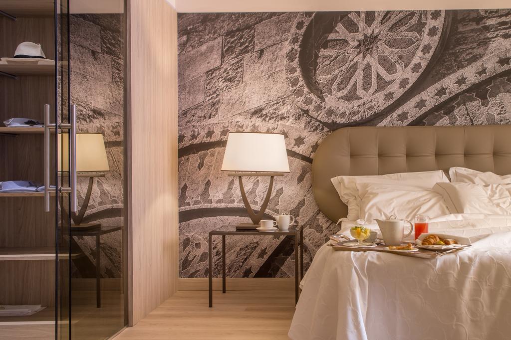 Junior Suite,718623496:JPEG