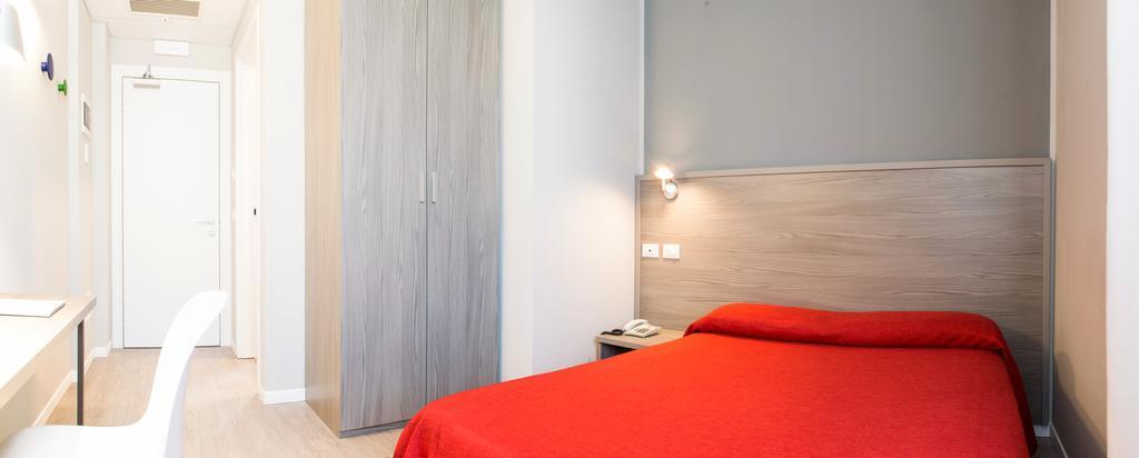 Single Room,1216242274:JPEG