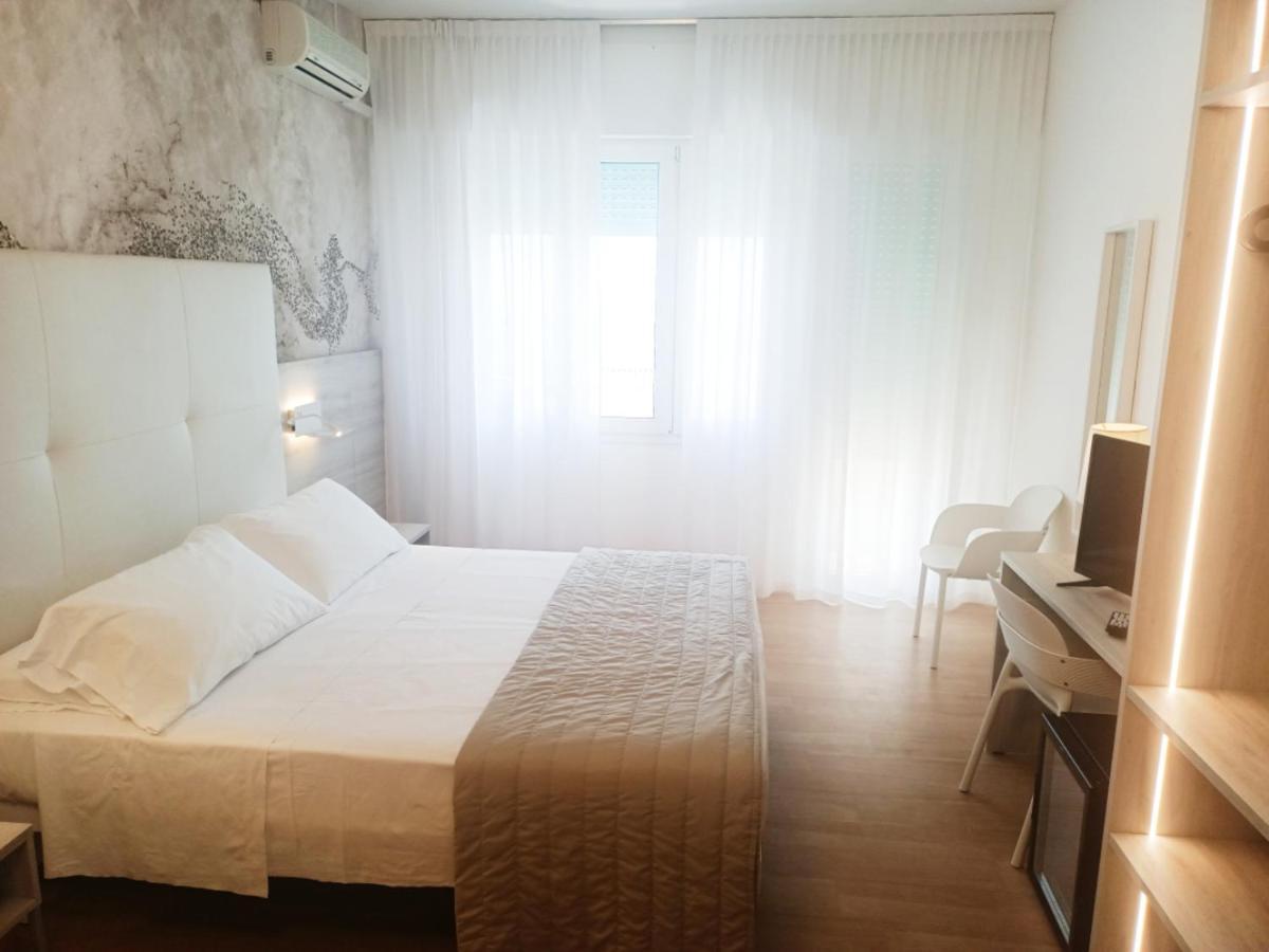 Superior Double or Twin Room Sea View,1419579501:JPEG