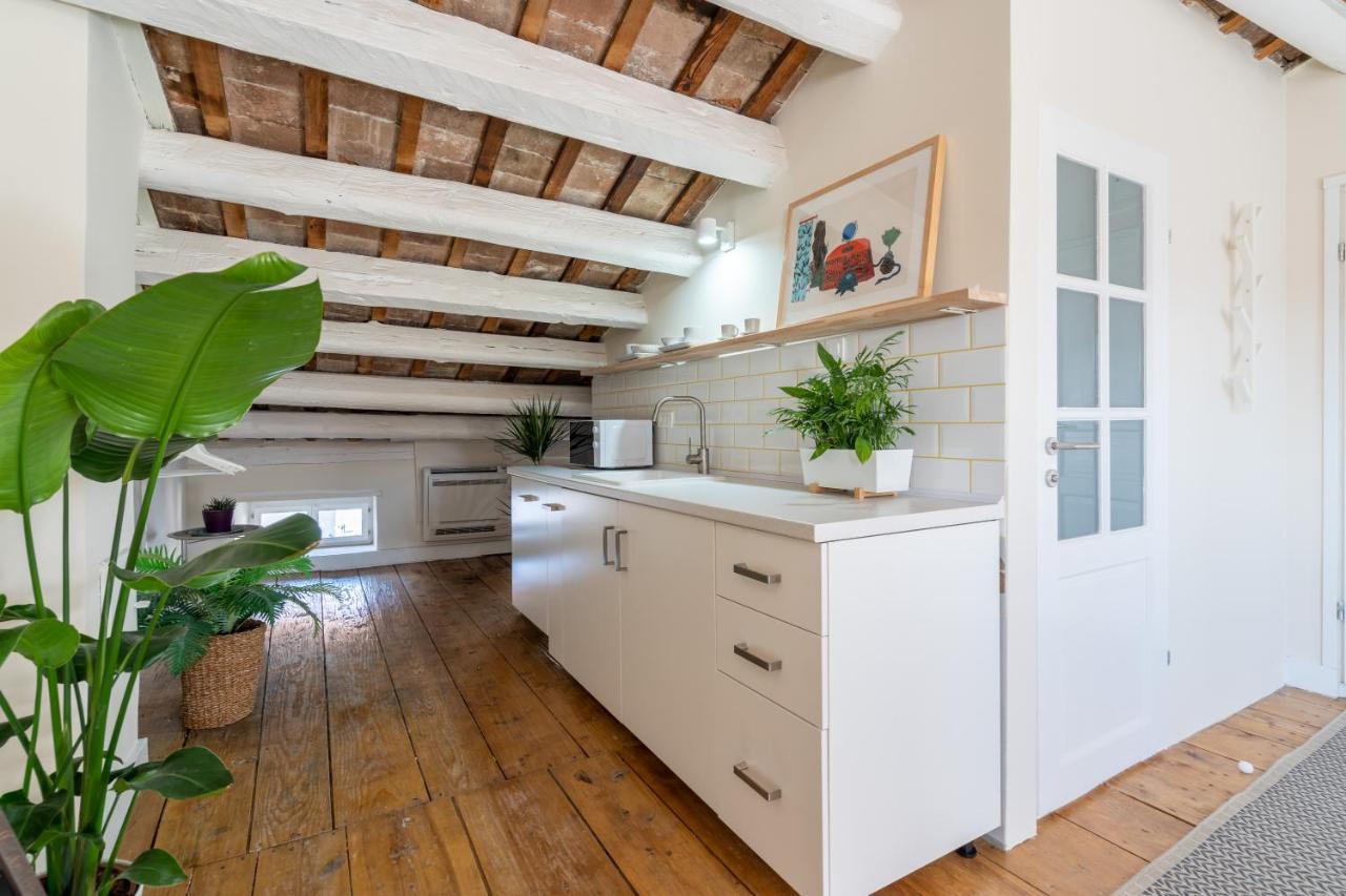 One-Bedroom Suite City View