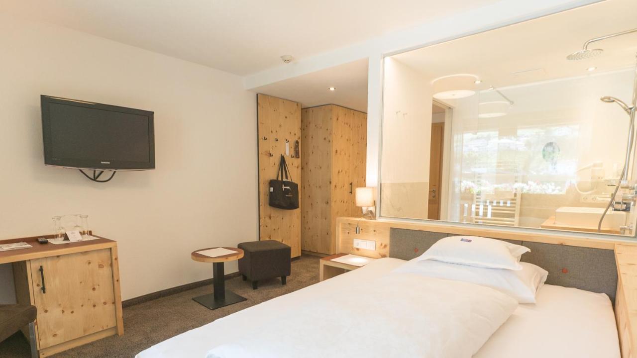 Single Room,1412304455:JPEG