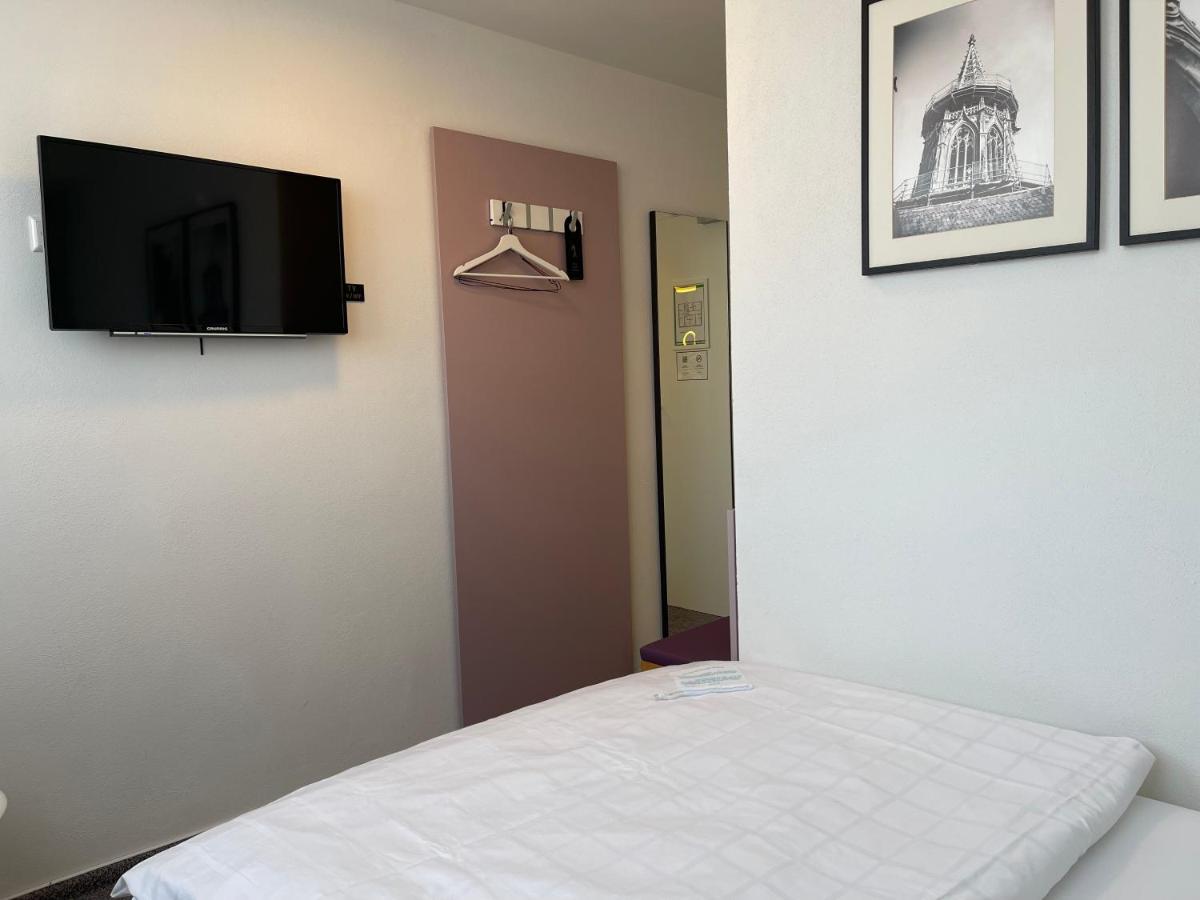 Budget Single Room