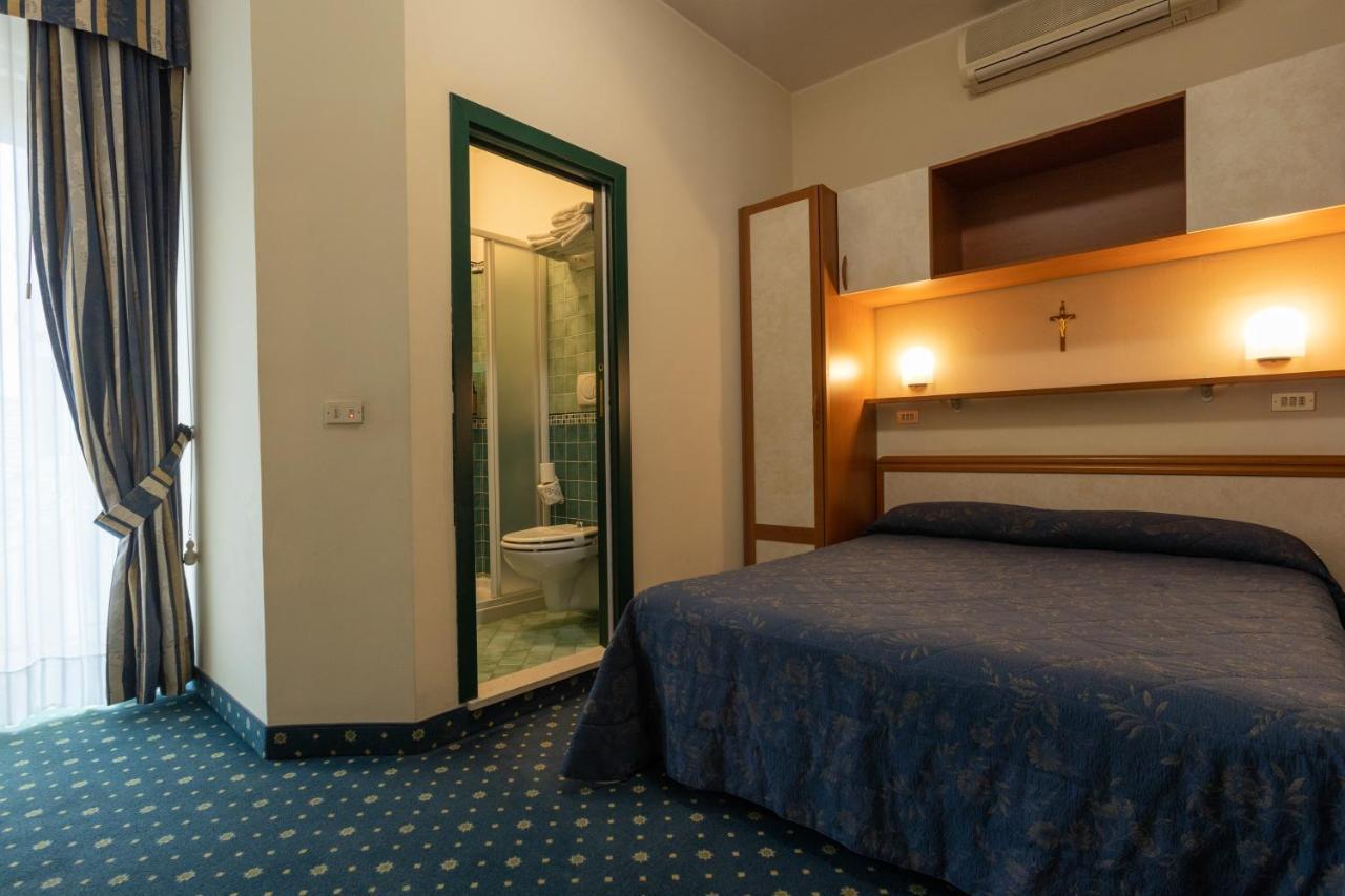 Double or Twin Room,1412506865:JPEG