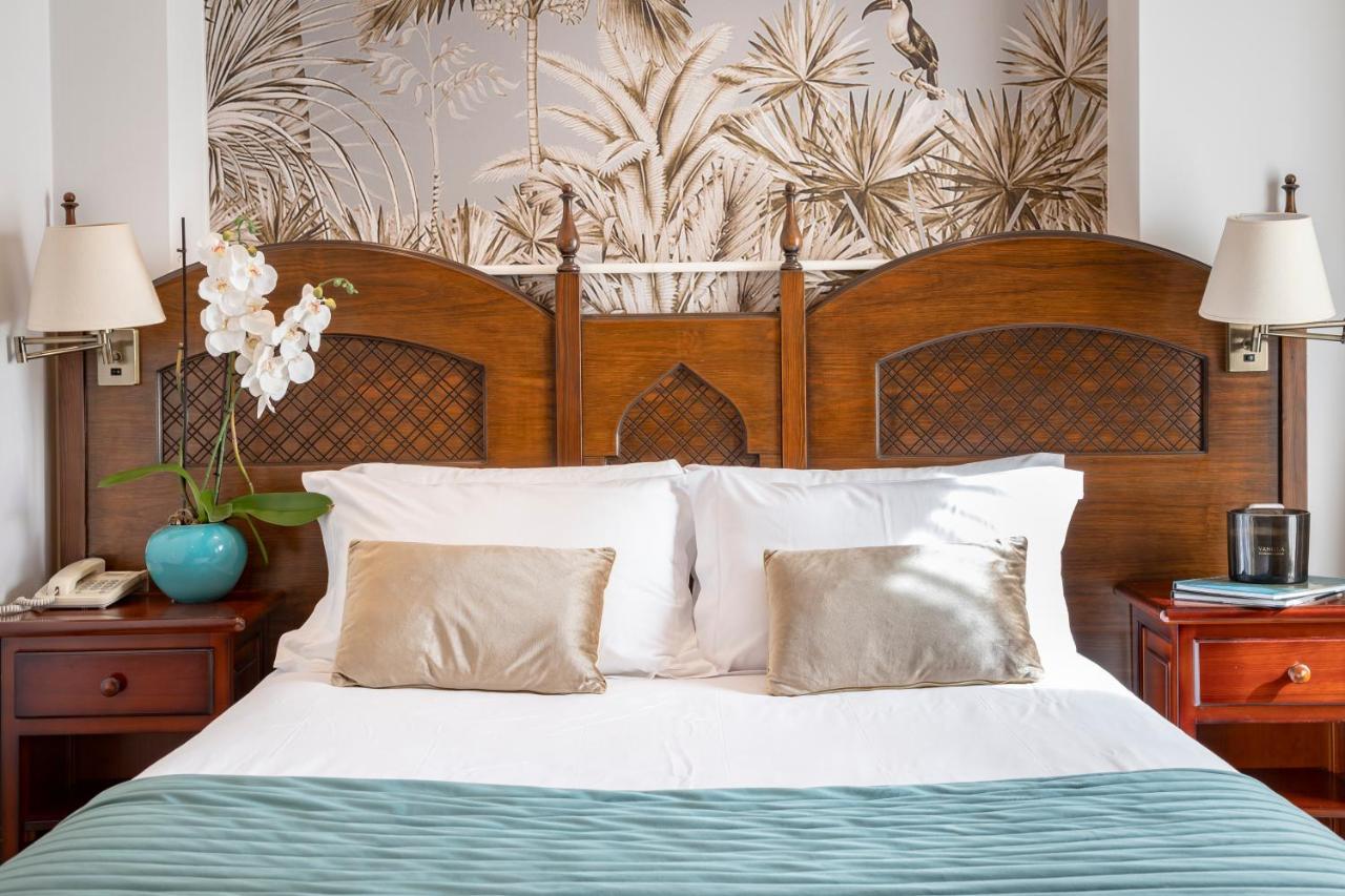 Deluxe Double or Twin Room Spa Bath