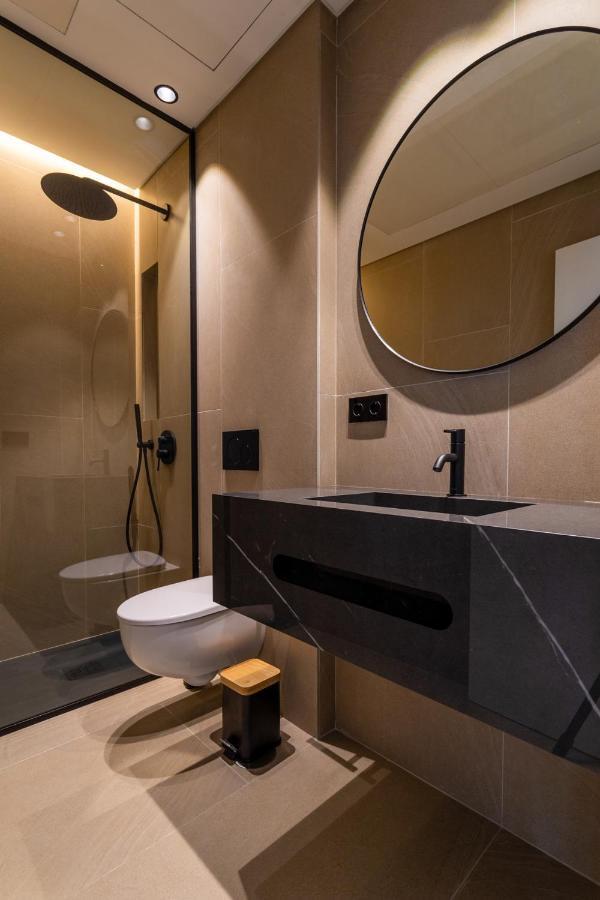 Premium Suite swimming pool,1412784893:JPEG