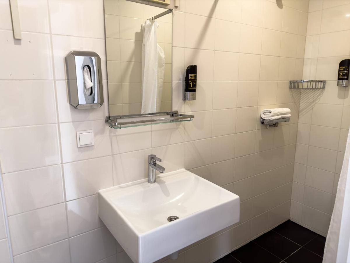 Standard Double Room,1412518724:JPEG