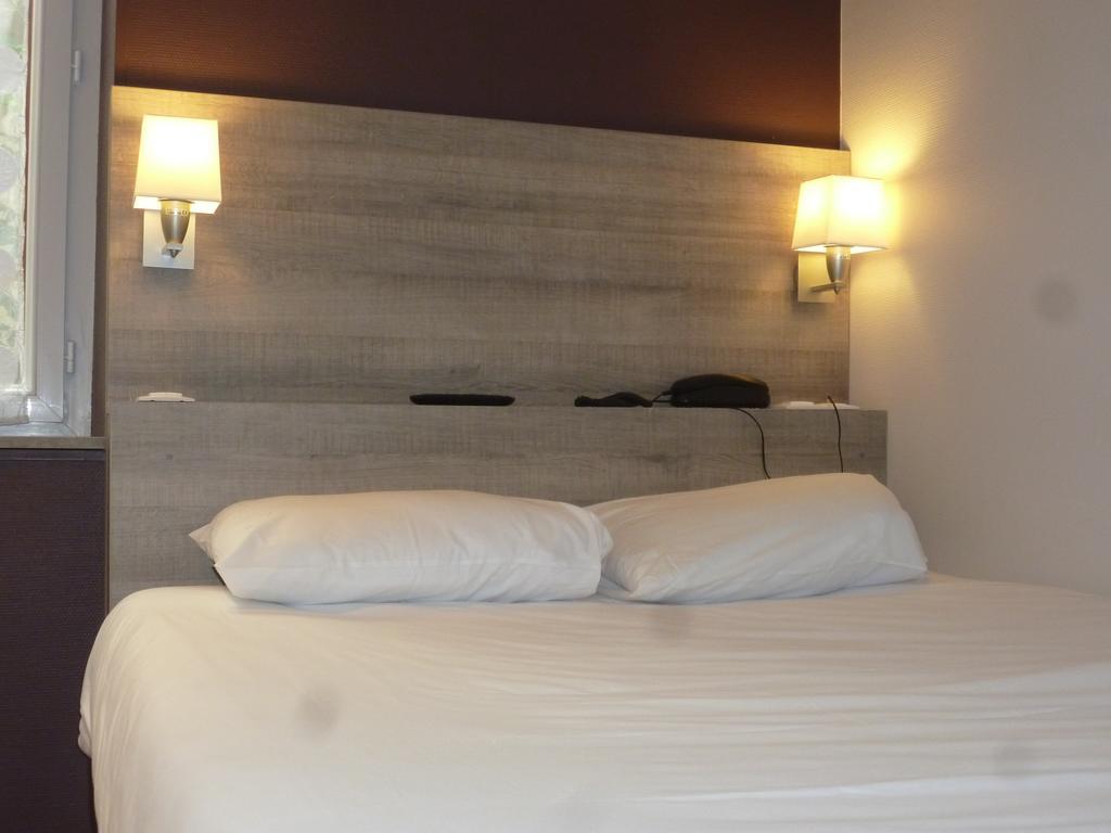 Two Adjoining Rooms,141404736:JPEG