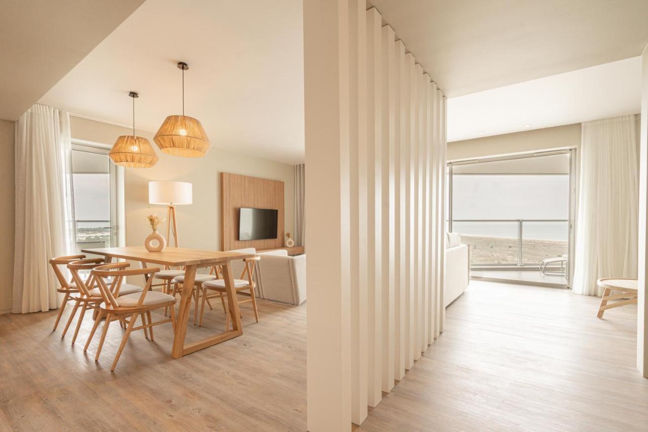 Two-Bedroom Apartment Sea View