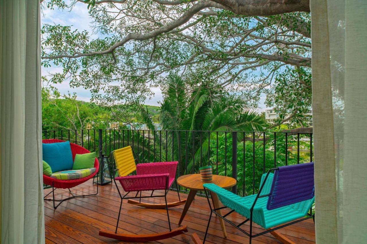 Standard King Room Balcony Jungle View