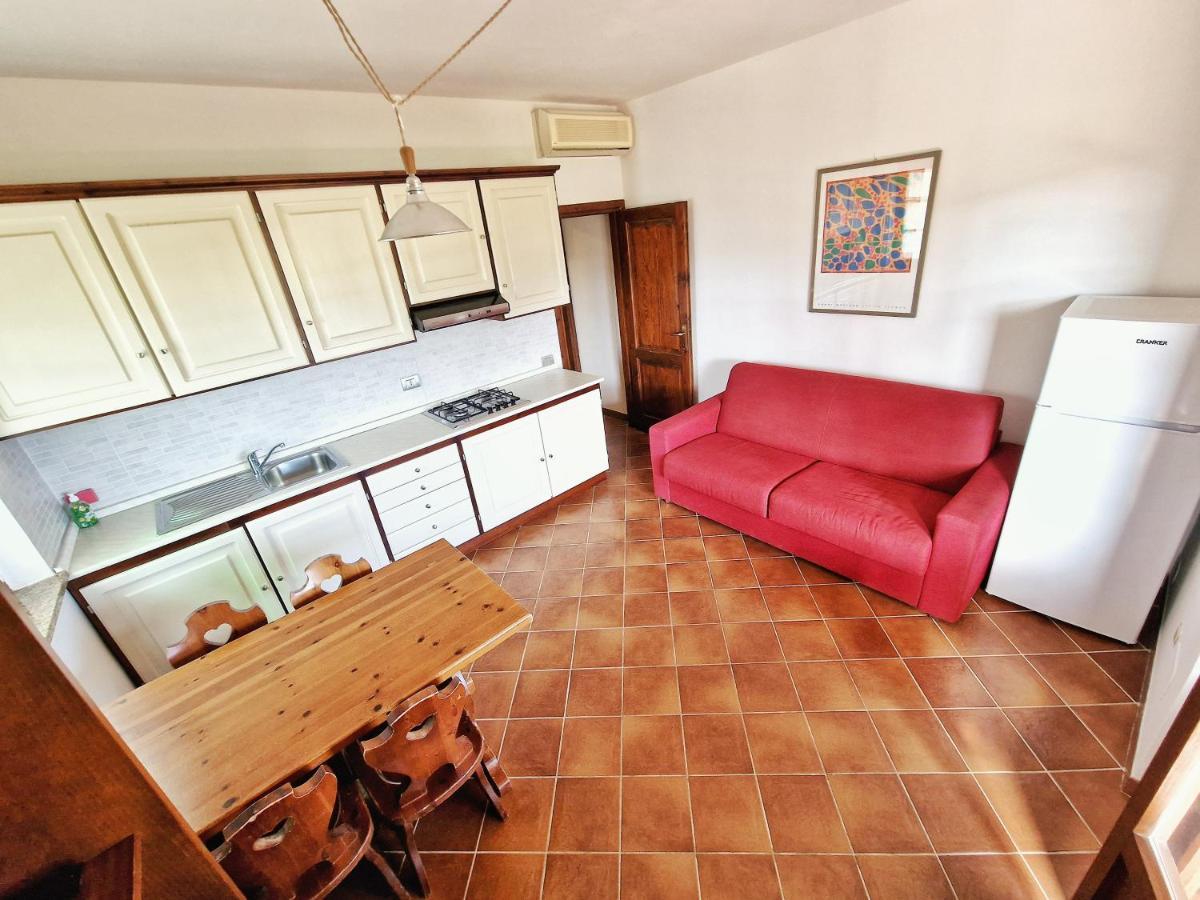 One-Bedroom Apartment,1413892406:JPEG