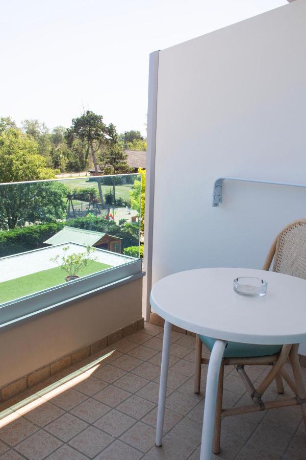 Classic Single Room Balcony,1413896942:JPEG