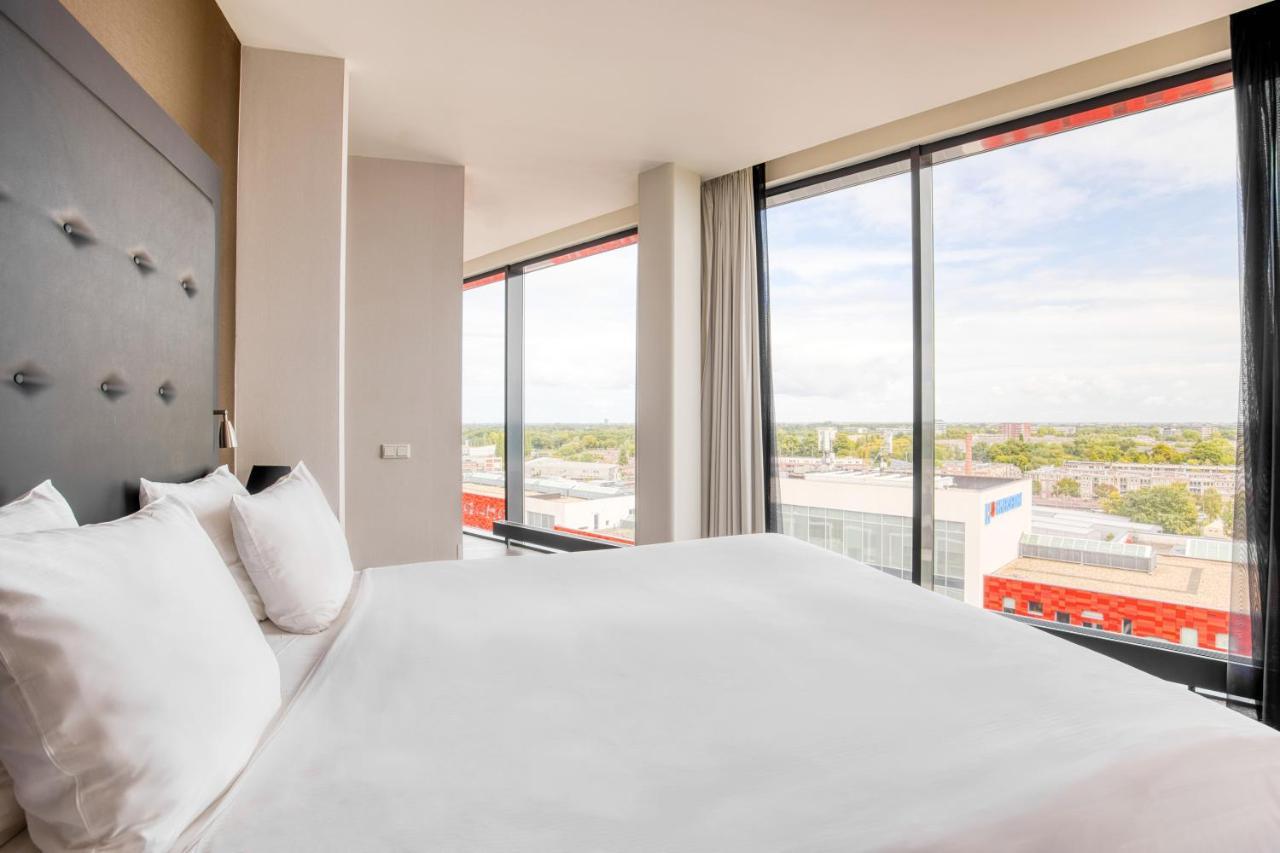 Deluxe Suite One Double Bed
