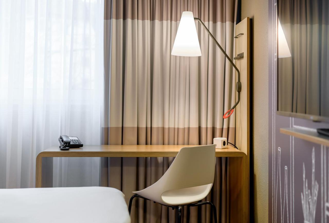 Double Room,1414158398:JPEG