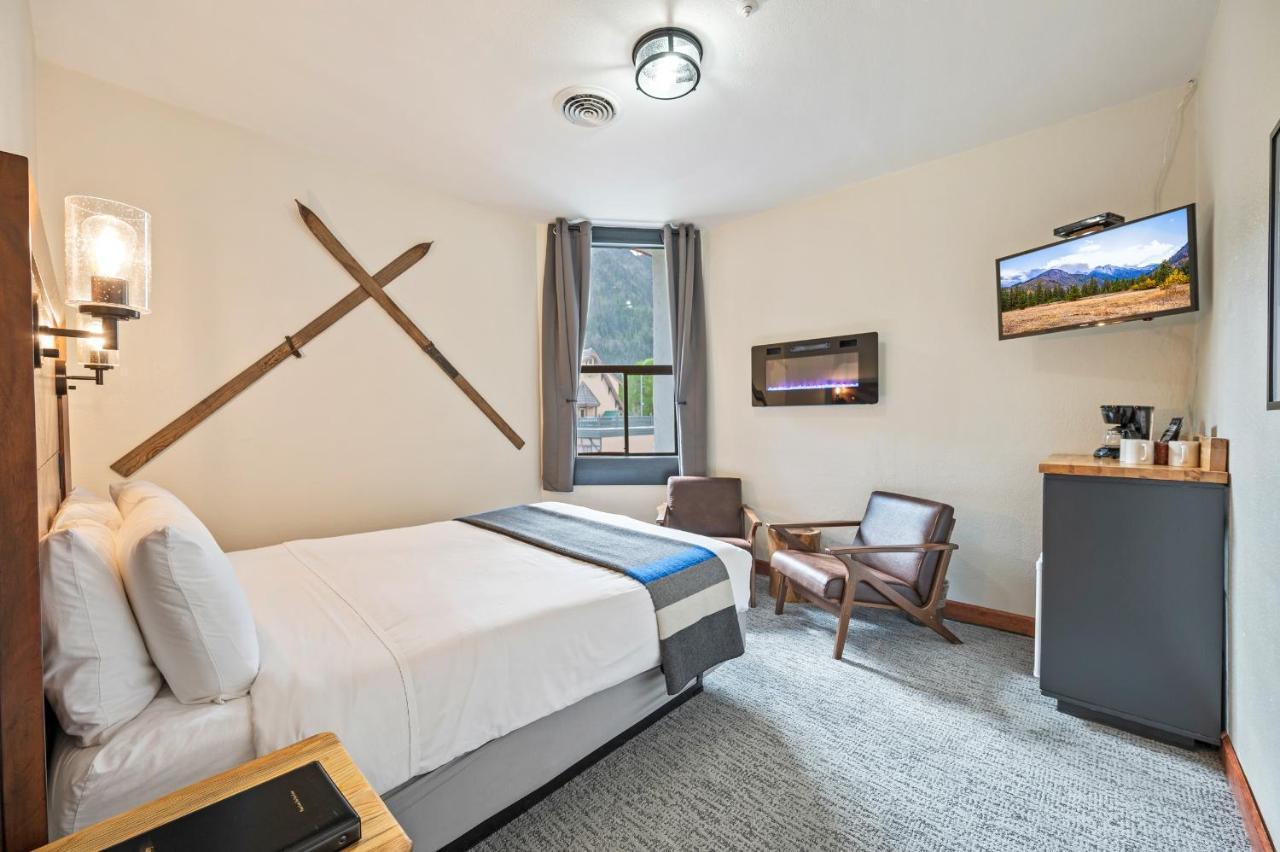 Two-Bedroom Suite