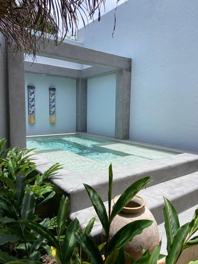 Deluxe Bungalow,1414584893:JPEG